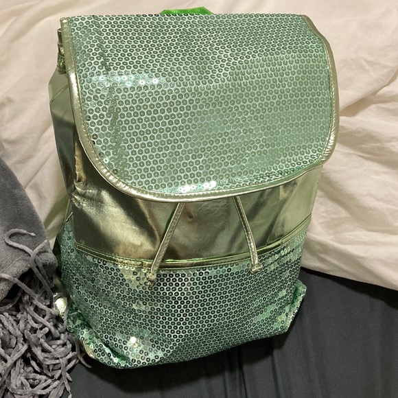Nwot kids sparkly back pack - Picture 1 of 5